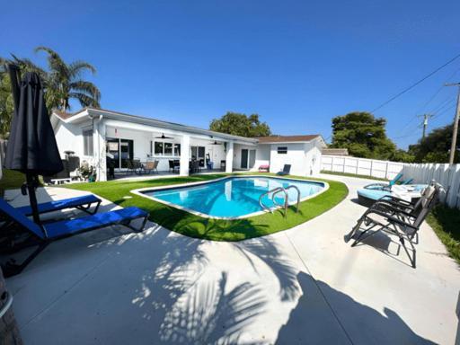 Luxurious & Modern Open Floor Plan Heated Pool Villa Χόλιγουντ Εξωτερικό φωτογραφία